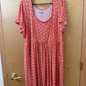 Torrid Red and Blue Daisy Print Top